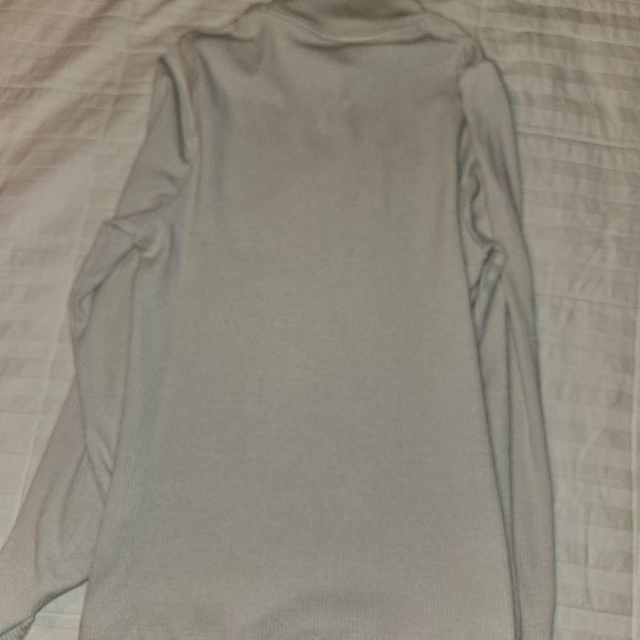 XL Ribbed Modal Cashmere Turtleneck NWOT - Picture 4 of 8